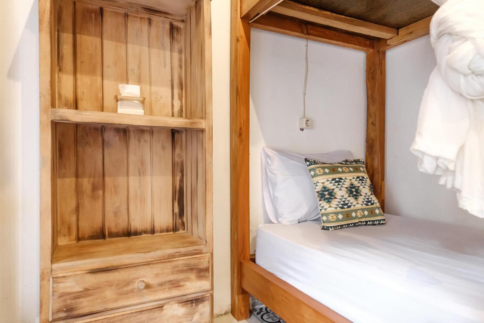 Twospaces Living At Wave And Chill House, Canggu Εξωτερικό φωτογραφία